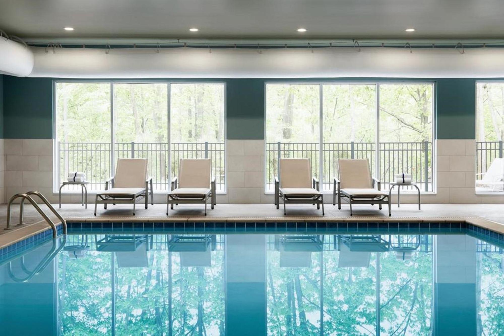 Holiday Inn Express - New Albany Ngoại thất bức ảnh