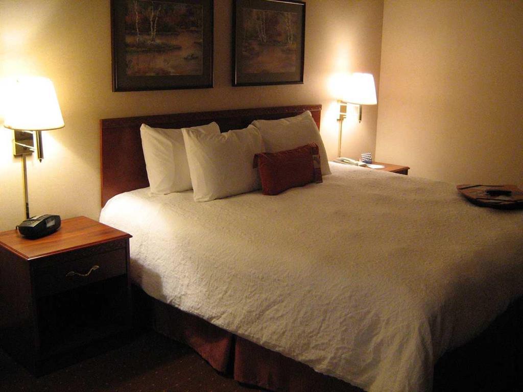 Holiday Inn Express - New Albany Phòng bức ảnh