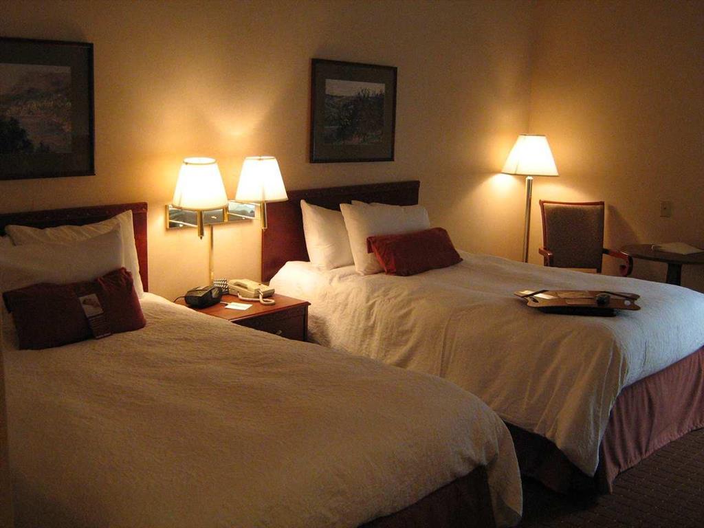 Holiday Inn Express - New Albany Phòng bức ảnh
